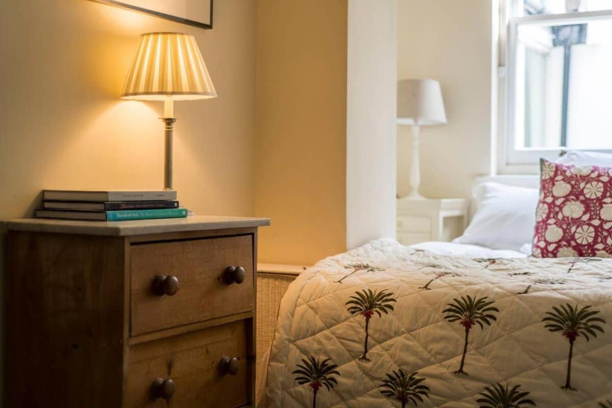 דירות לונדון Delightful 2 Bed In Notting Hill - 5 Min From Tube מראה חיצוני תמונה